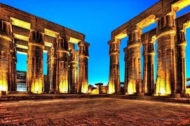 Excursions de nuit à Louxor depuis Le Caire en avion'